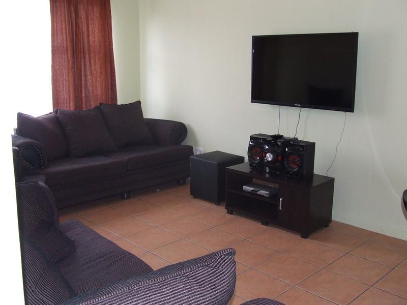 2 Bedroom Property for Sale in Guldenland Western Cape